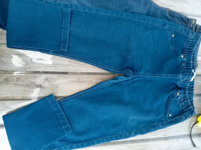 Lot de 2 jeans femme Taille 40 tbe - photo numéro 2