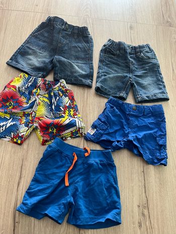 Lot 5 short garçon 12-18 mois en très bon état