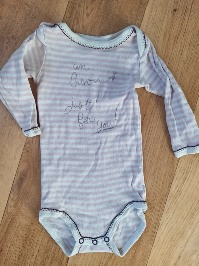 Ensemble bodie + legging PetitBateau en 6mois - photo numéro 2