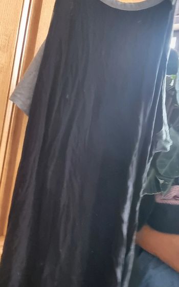 Tshirt neuf noir gris rainbow l bretelles épaule apparente