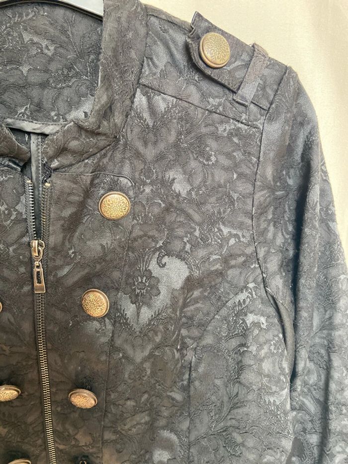 Veste noire - photo numéro 2