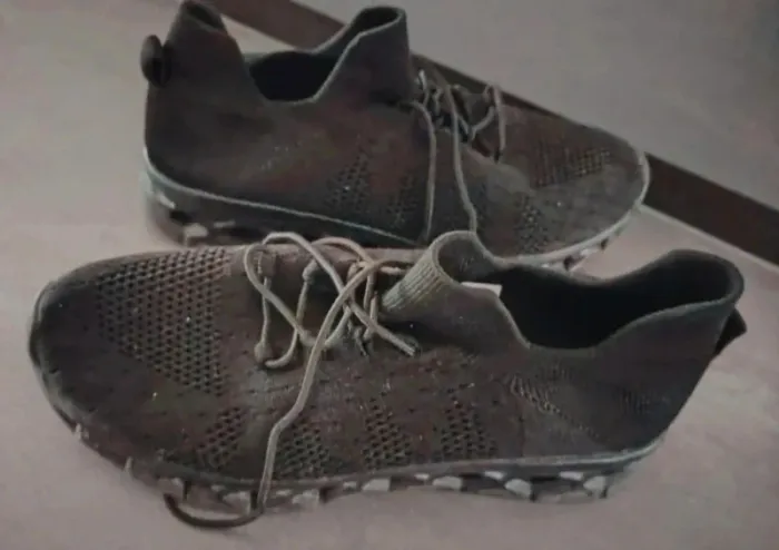 Paire de baskets Freecoder T43 - photo numéro 3