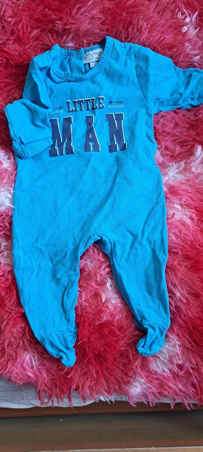 Lot pyjama 0-3 mois - photo numéro 3
