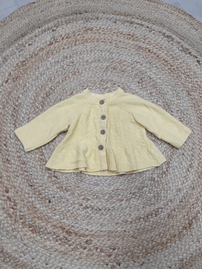 Gilet en maille jaune Nutmeg