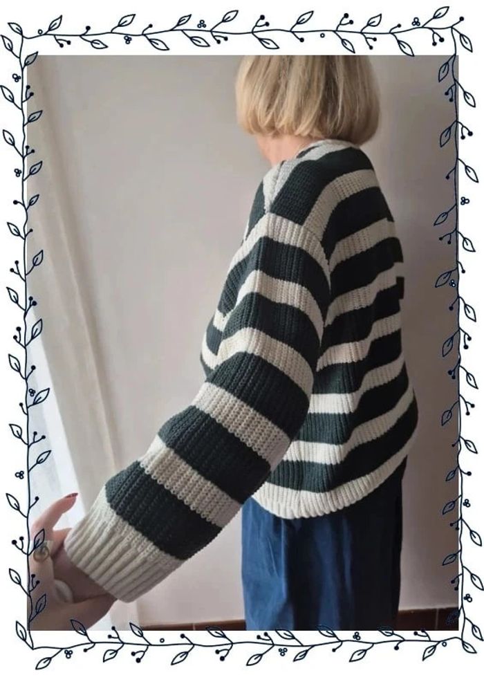Pull col rond à rayures bicolore - photo numéro 4