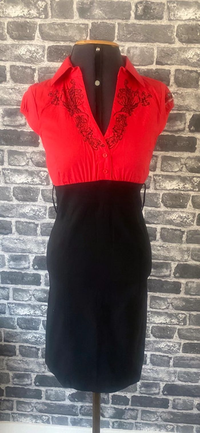 Robe sans manches chic