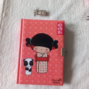 Très jolie journal Kokeshi.