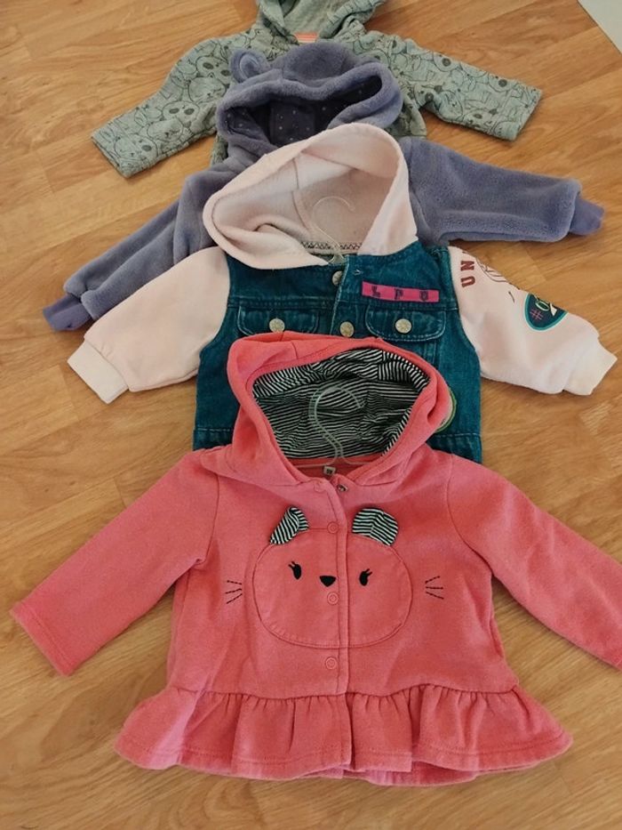 Lot veste à capuche fille 6mois - photo numéro 16