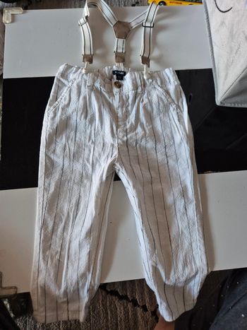 Pantalon chino rayé avec bretelles