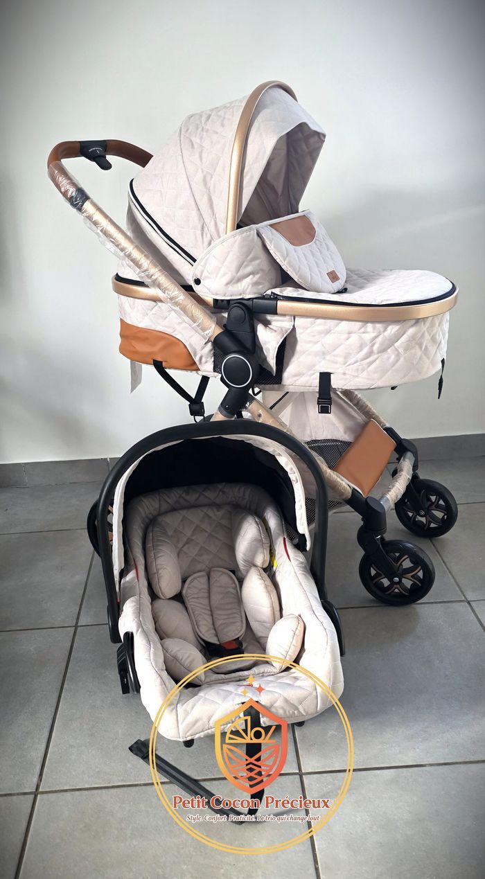Poussette 3-en-1 Magic ZC Blanche / Neuve / Vendeuse déclarée dans la puériculture. - photo numéro 2