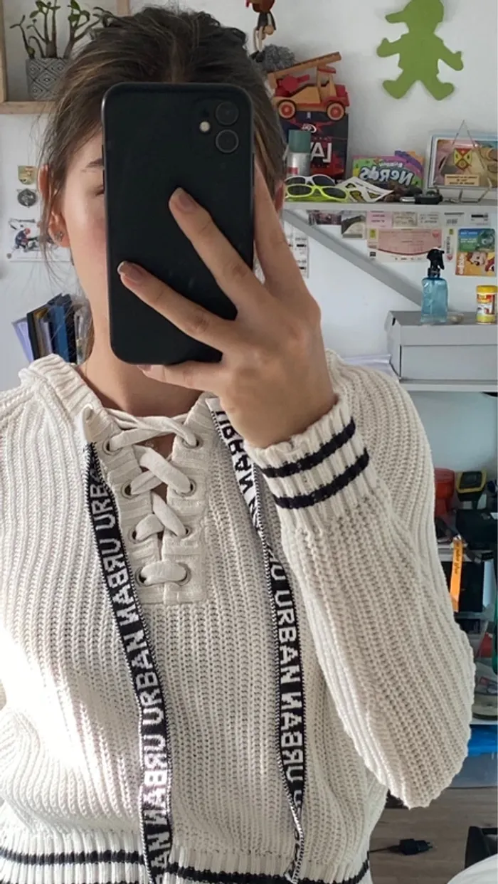 Pull à capuche - photo numéro 3