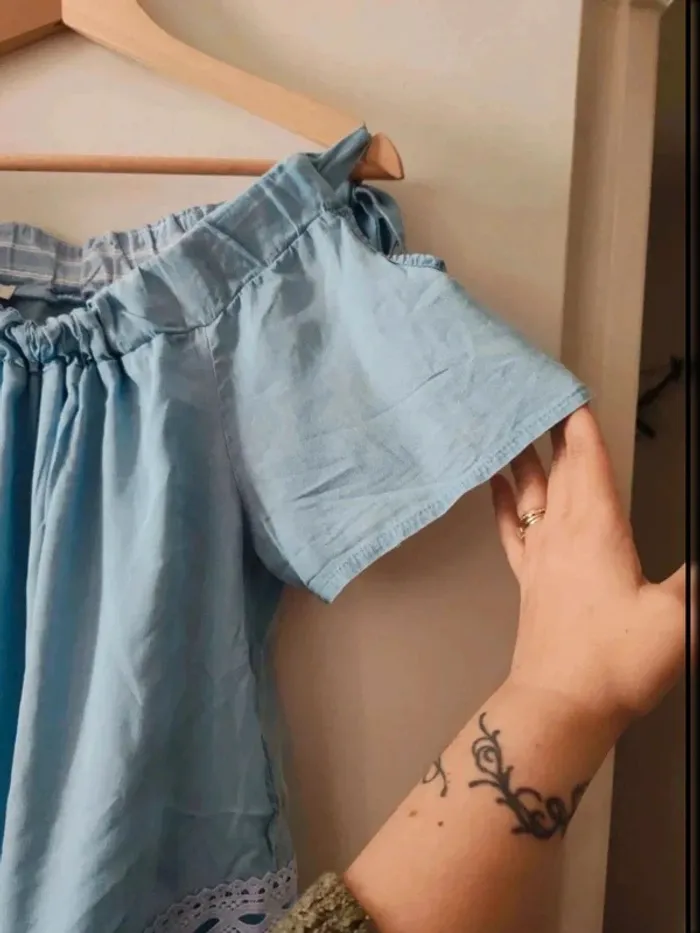 Joli top taille M dentelle - photo numéro 7