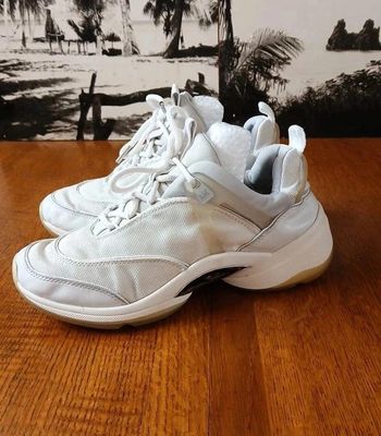 🖤 Baskets blanches Michael Kors – Taille 39 – Bon état