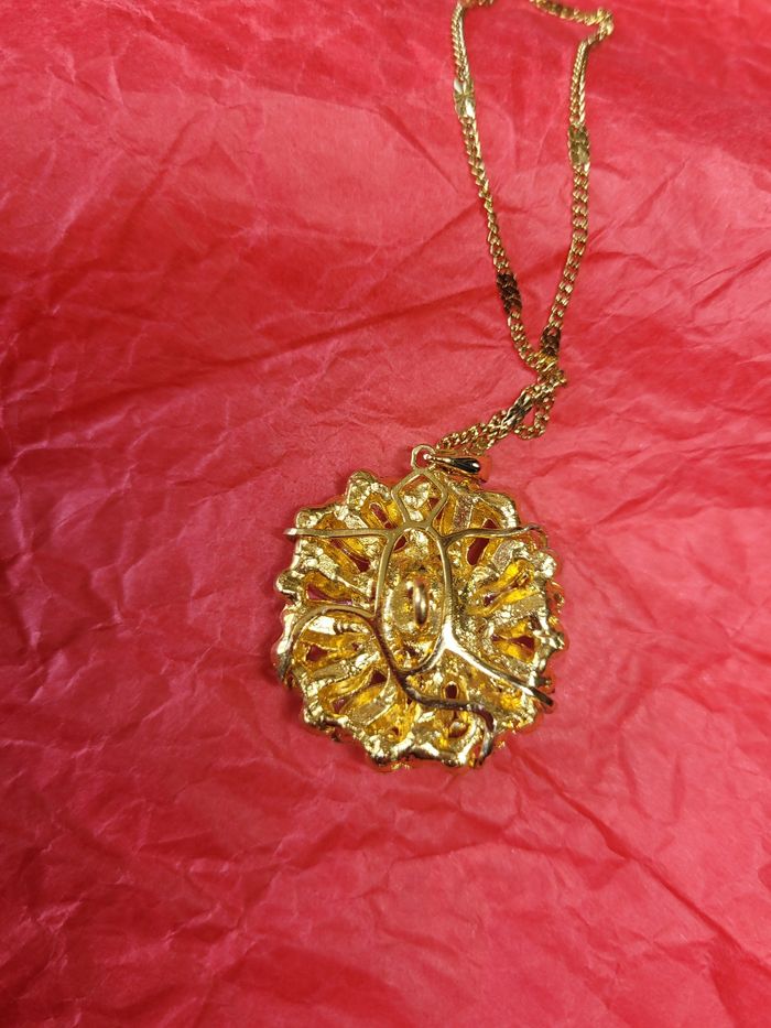 Collier upcyclé avec magnifique bouton - photo numéro 9