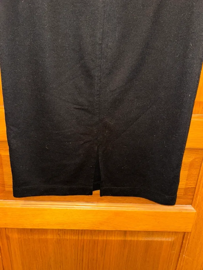 Robe à bretelle noire - photo numéro 4