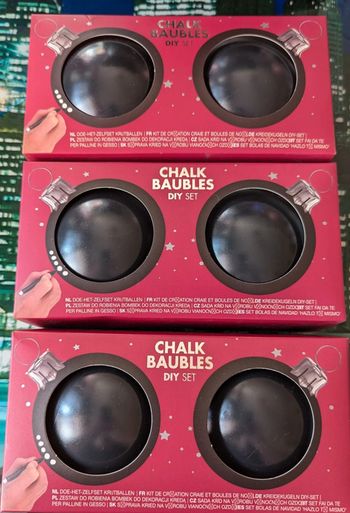 Lot de boules a décorer