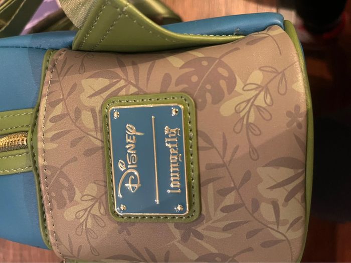 Loungefly disney Encanto - photo numéro 4