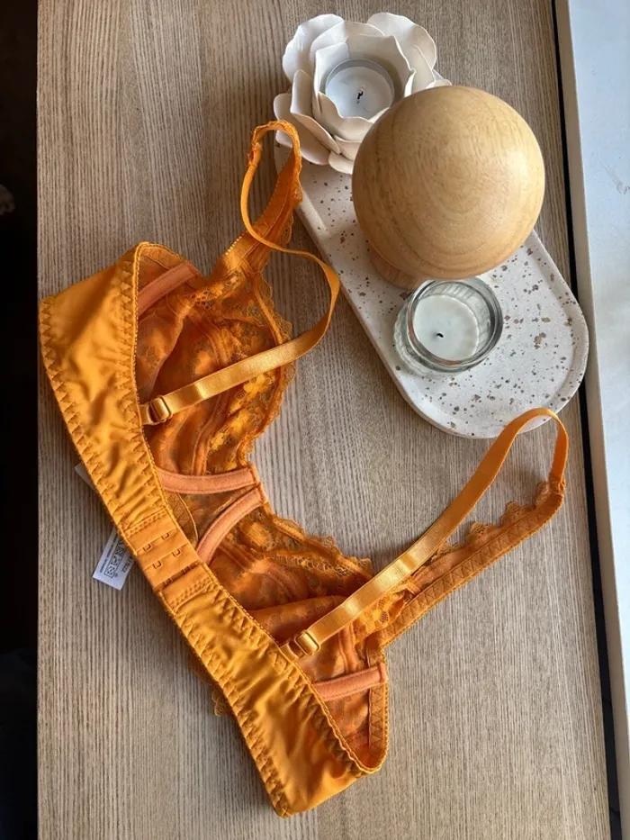 Soutien gorge dentelle - photo numéro 2