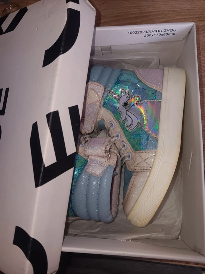 Jolie Basket Licorne taille 23 - photo numéro 10