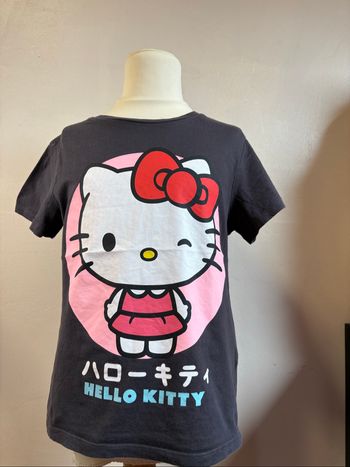T-shirt fille taille 122/128