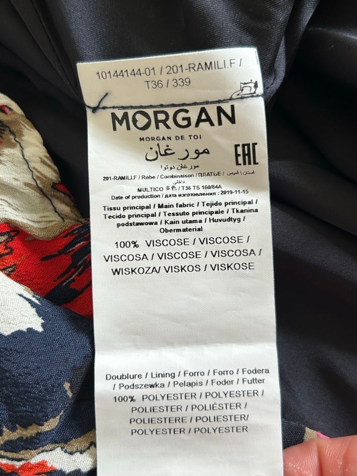 Robe bleue marine et fleurie Morgan taille 36 jamais portée - photo numéro 10