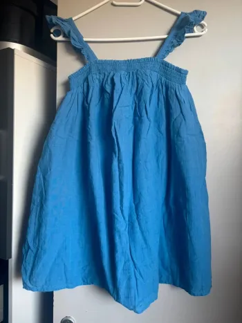 Robe à bretelle taille 10 ans