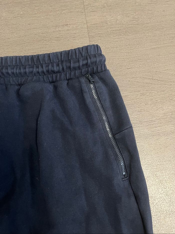 Jogging Adidas Marine – Bandes Roses – Taille L - photo numéro 2