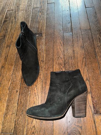 Boots en daim Ba&sh  Taille 38  Valeur 345 euros Talon 8,5 cm