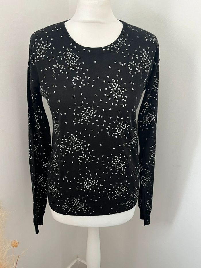 Pull fin noir avec cœurs Karl Marc John S comme neuf