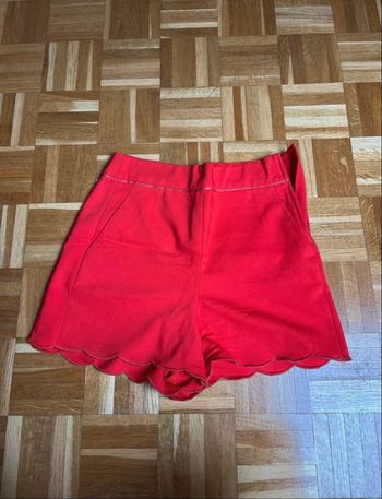 Short détails broderies