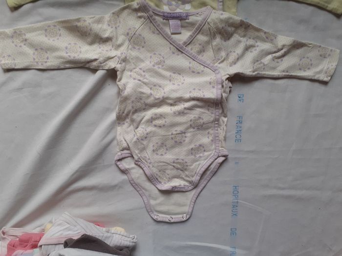 Lot de 2 bodys jaune et lilas - photo numéro 2