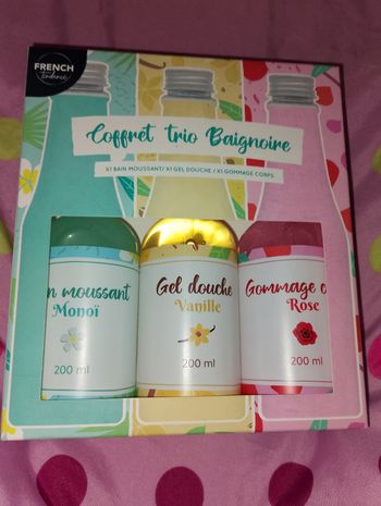 Coffret trio baignoire neuf
