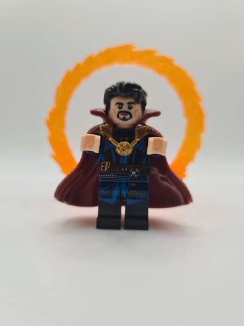 Figurine type lego Docteur Strange avec Portail Marvel
