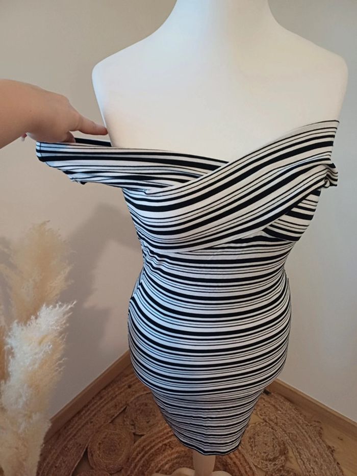 Robe rayée moulante Coolcat taille M 38 - photo numéro 5