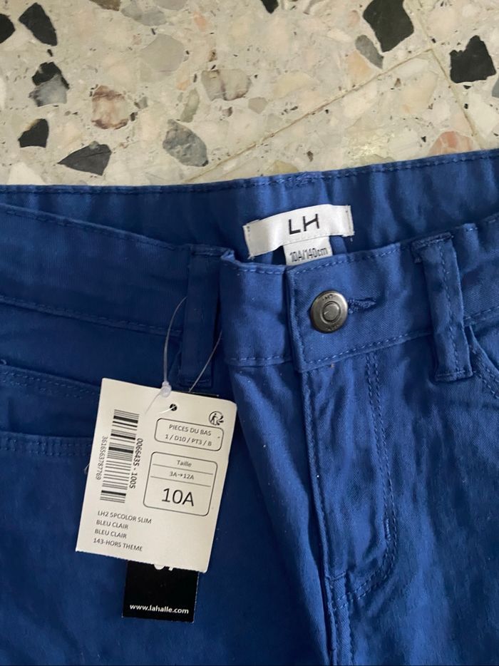 Pantalon bleu neuf - photo numéro 2