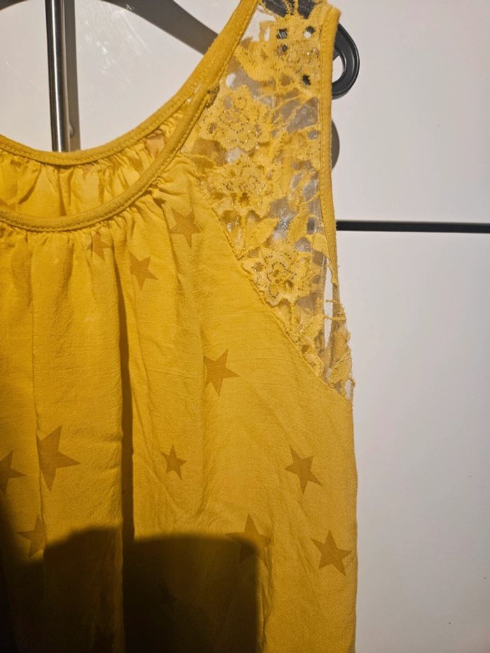 Tee-shirt étoile sans manche dentelé aux épaules taille 3 - photo numéro 4