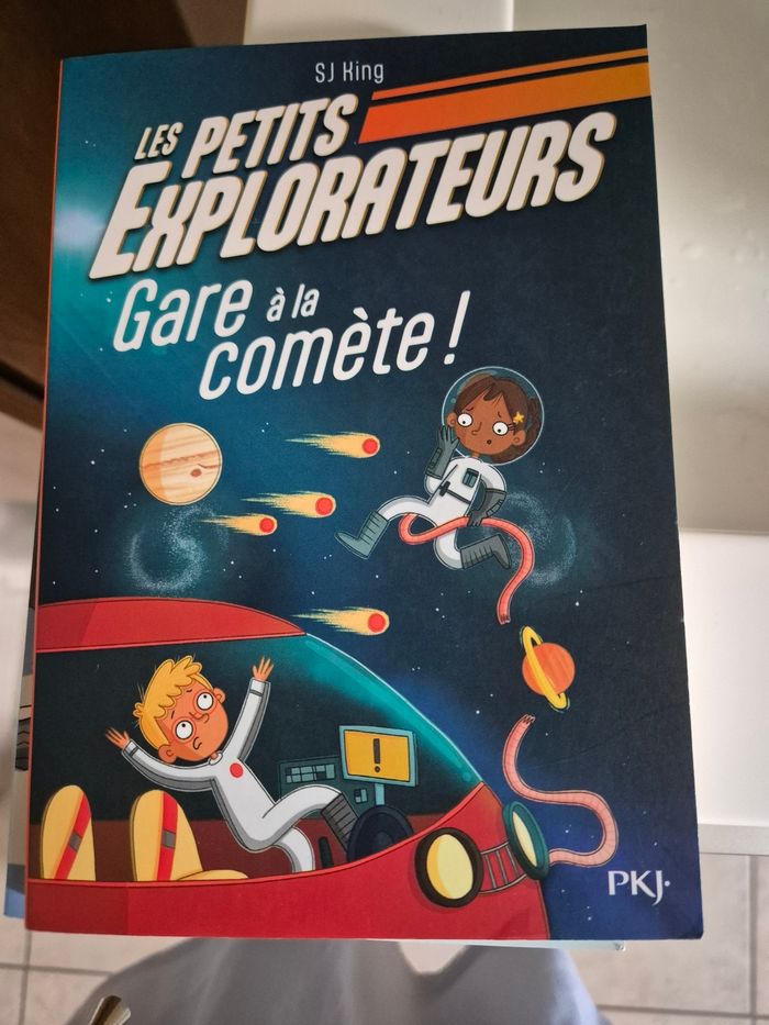 Livre les petits explorateurs : gare à la comète !