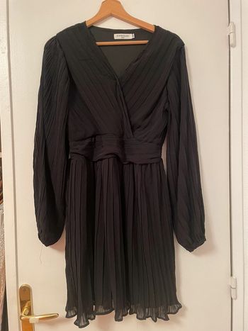 Robe plissée noire