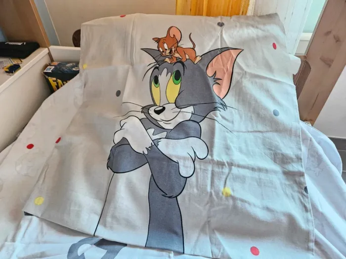 Parure de lit Tom et Jerry 140x200cm, Neuve, jamais mise - photo numéro 11