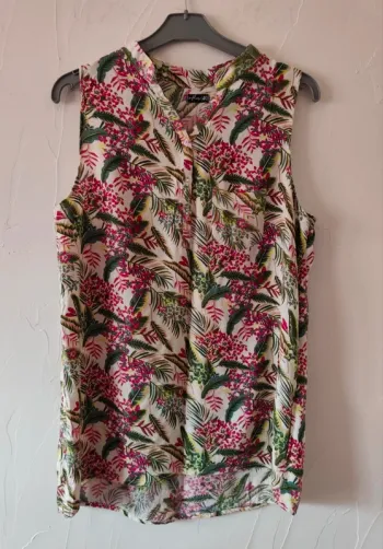 Superbe débardeur fleur influx taille 40 ou L