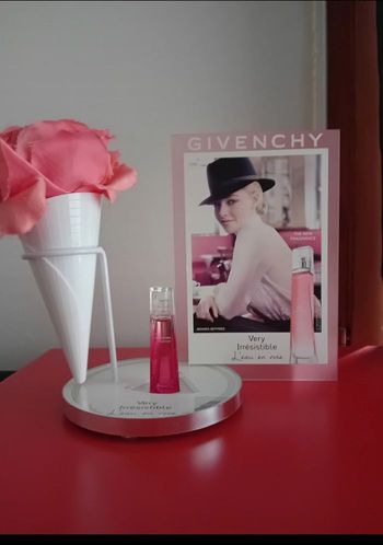 Givenchy Présentoir avec Parfum