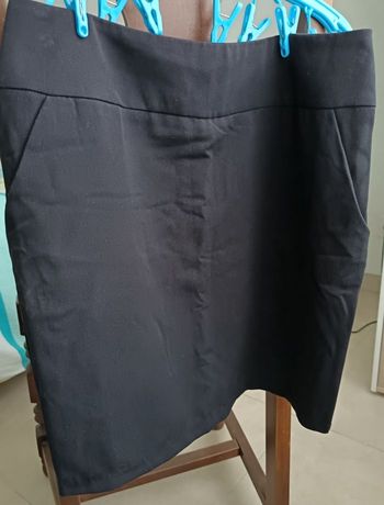 Jupe courte Tissaia taille 40 en très bon état