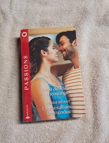 Livre romance Harlequin Passion