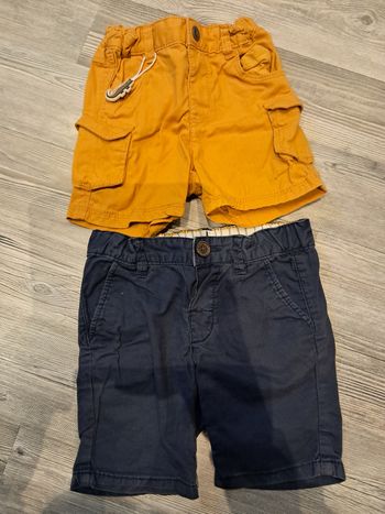 Lot 2 shorts 9 mois