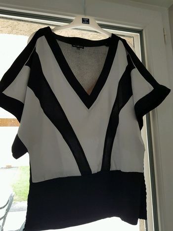 Haut noir et blanc