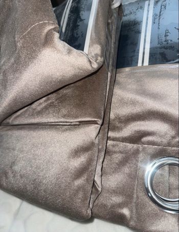 2 rideaux en velours taupe brillant – chic & lumineux – 140x240 cm