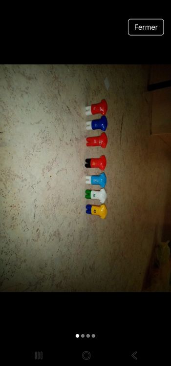 Lot tenus de foot jouet