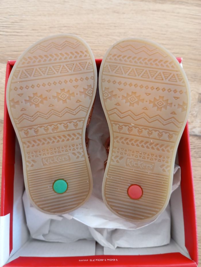 Kickers neuves pour fille en taille 20 - photo numéro 6