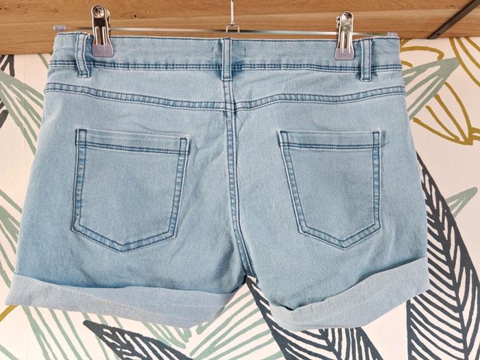 Short jean Tissaia taille 42 - photo numéro 2