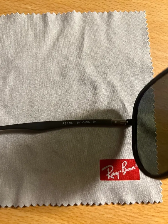 Lunettes de soleil Ray-Ban Aviator authentique 2025 - photo numéro 4